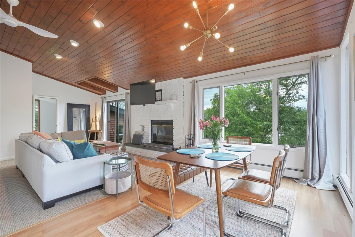 3 Bed / 2 bath w/ Lake views - 90 min from NYC... - Photo 5
