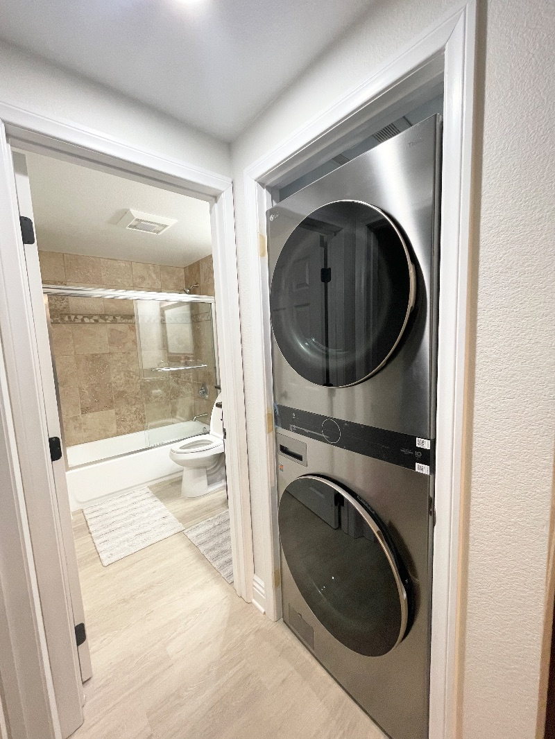 Prime location in La Jolla, near hospitals and UCSD with AC /heat - Photo 4