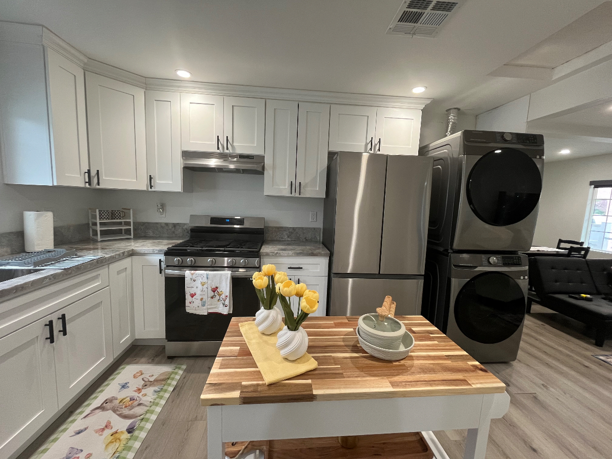 Completely remodeled 2 bed 2 bath near Culver City - Photo 6