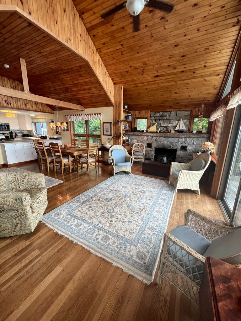 Serene 2 bedroom house on Lake Champlain near Middlebury- winter season rental - Photo 7