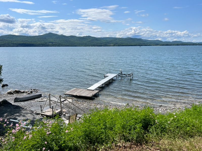 Serene 2 bedroom house on Lake Champlain near Middlebury- winter season rental - Photo 10