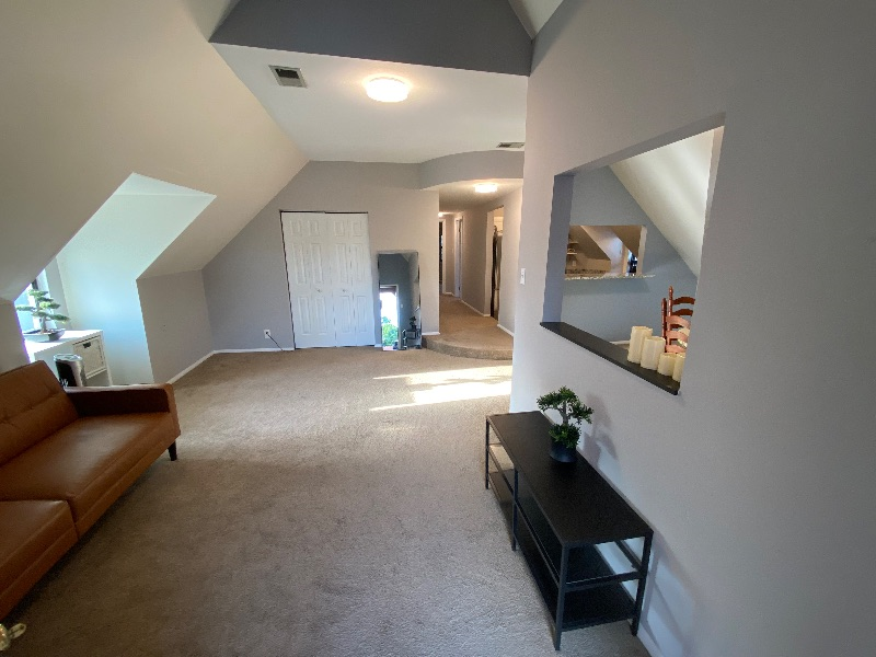 Safe, Spacious, Central West End near Hospitals & Forest Park - Photo 2