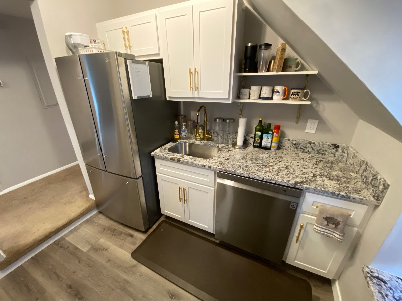 Safe, Spacious, Central West End near Hospitals & Forest Park - Photo 6