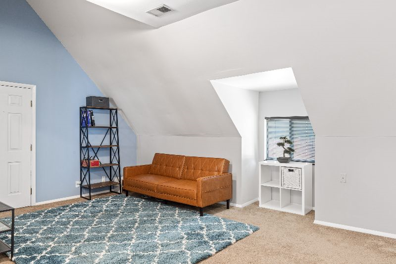 Safe, Spacious, Central West End near Hospitals & Forest Park