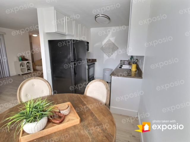 One bedroom at the heart of San Diego - Photo 6