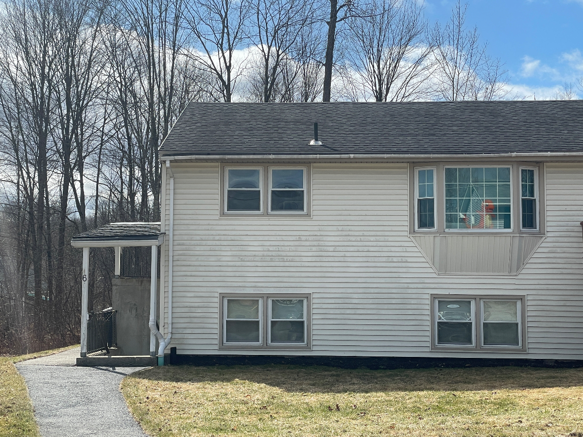 Rutland Condo - Photo 1