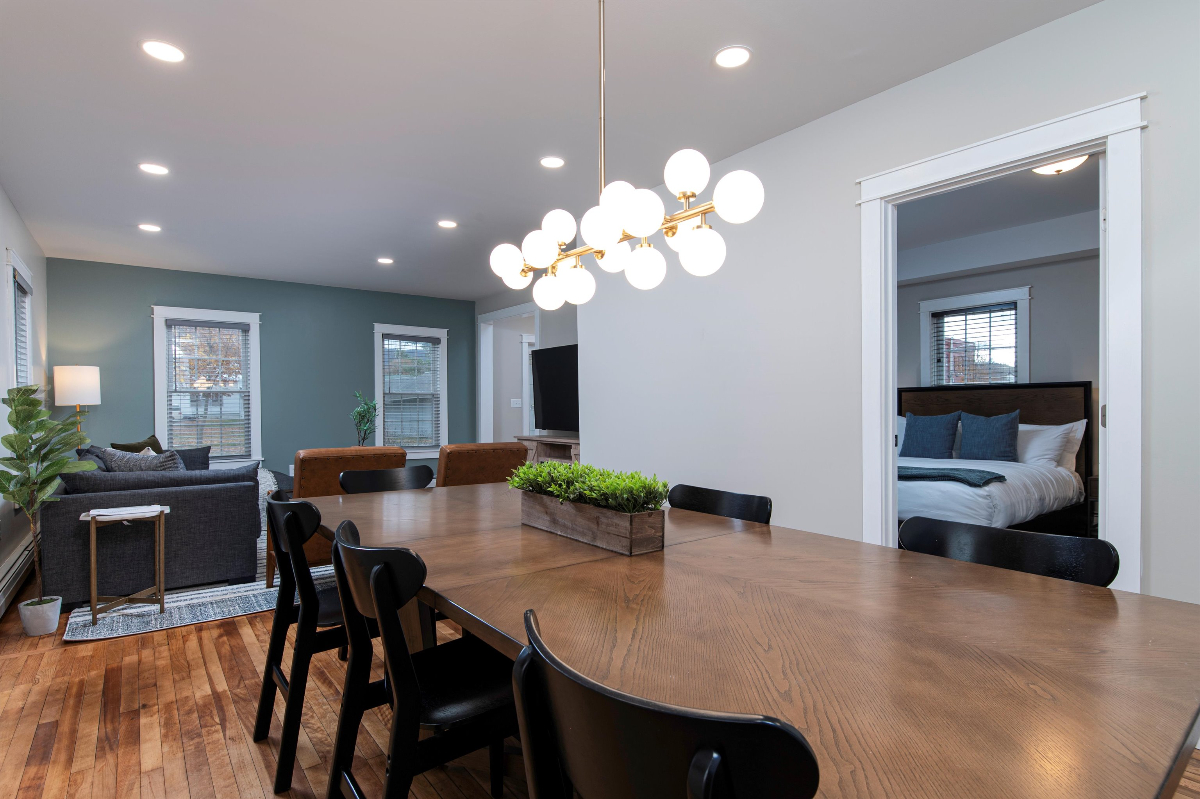 Open Concept 4- Bedroom, 3 Bath Home, Level 2 EV Charger, Hot Tub, Fenced Backyard - Photo 12
