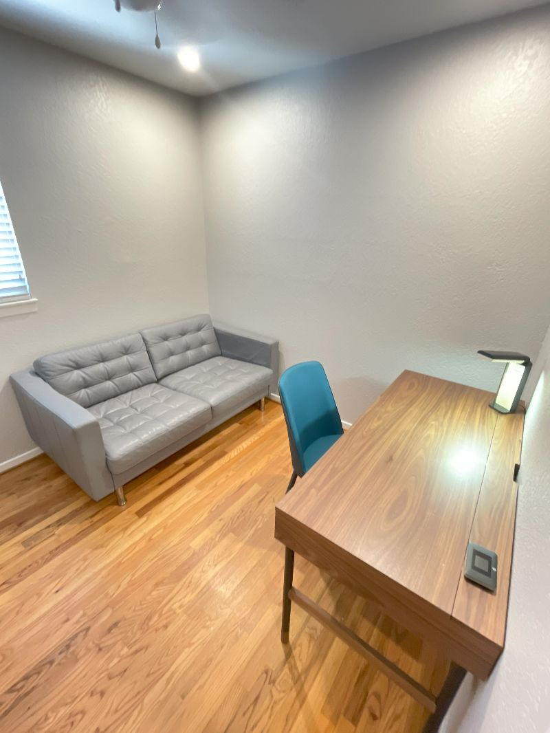 Furnished, 2BR 1BA Apt 4 near Rose Garden,... - Photo 4