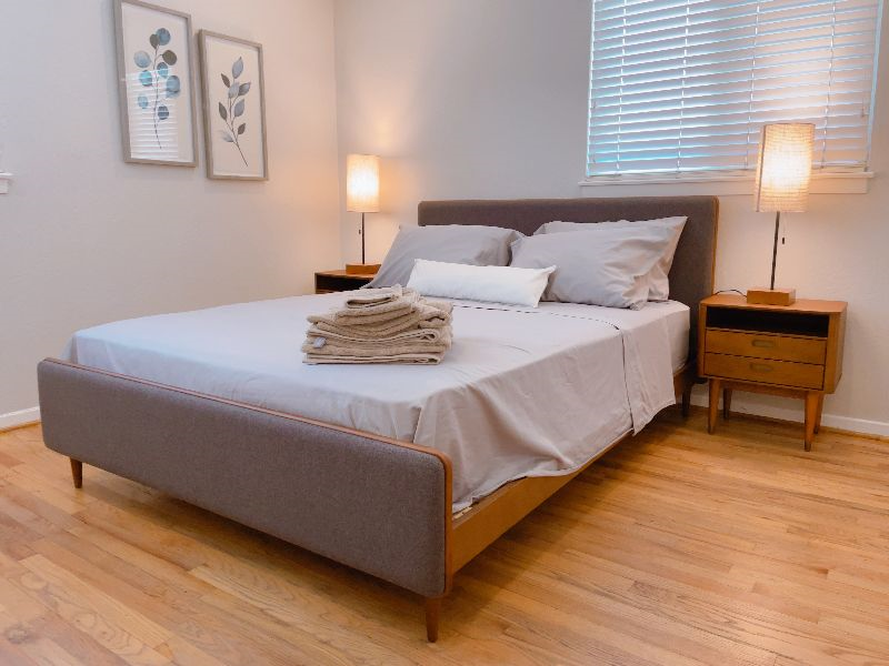 Furnished, 2BR 1BA Apt 4 near Rose Garden,... - Photo 3