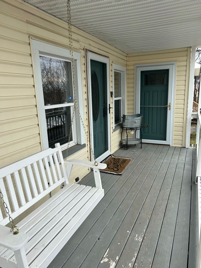 Village of Liverpool, Charming Home in Prime Location - Photo 1