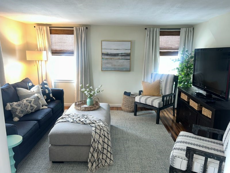Village of Liverpool, Charming Home in Prime Location - Photo 4