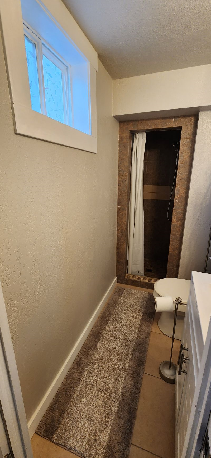 Private Basement Room - Photo 2