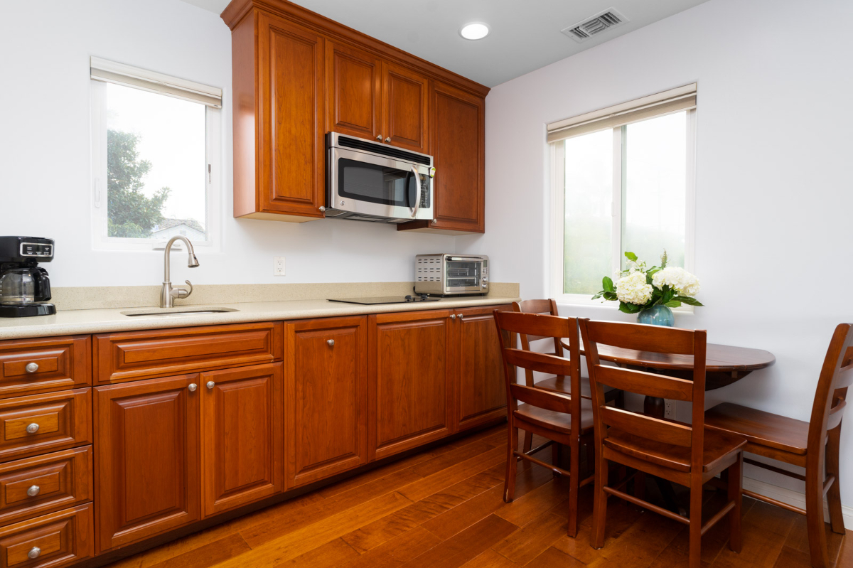 Beautiful & Fully Furnished Studio in Pt Loma - Photo 5