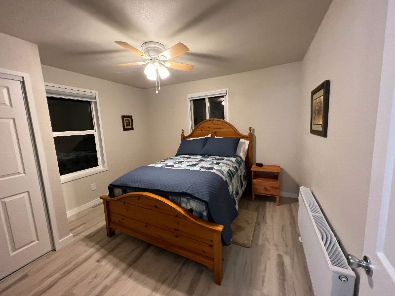 Comfortable Home Close to Sage West - Photo 10