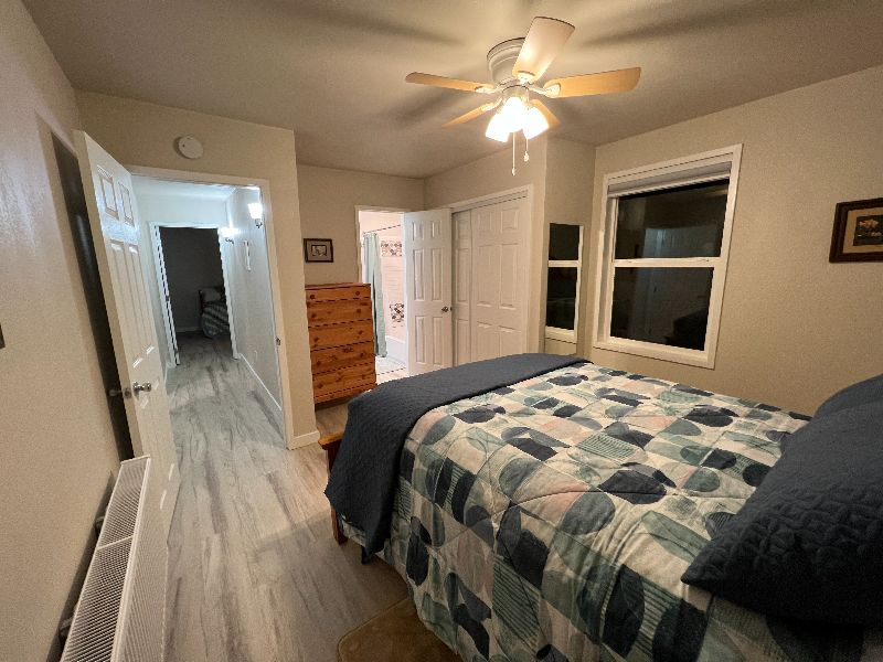 Comfortable Home Close to Sage West - Photo 11