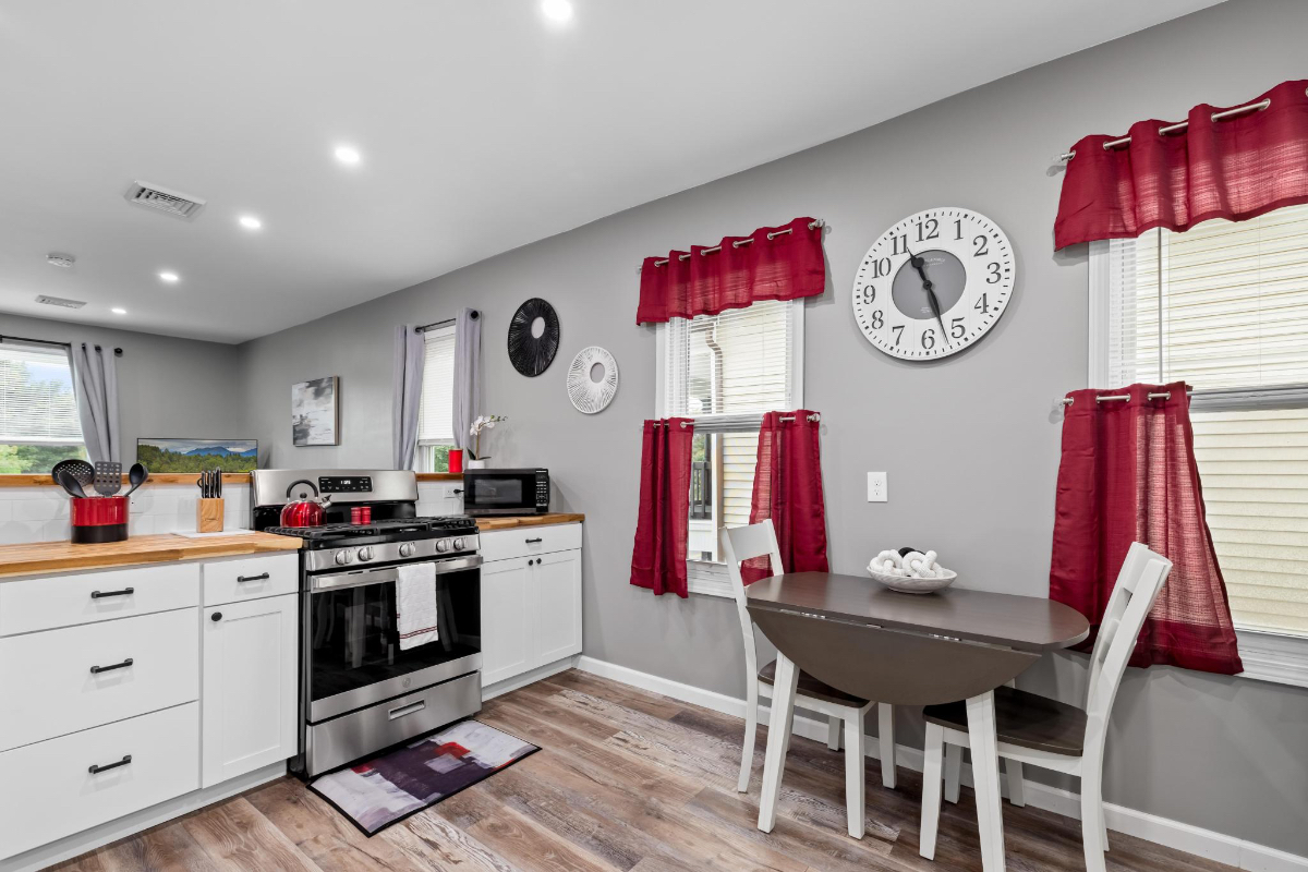 Brand New Furnished Studio in Buffalo, NY - Photo 5