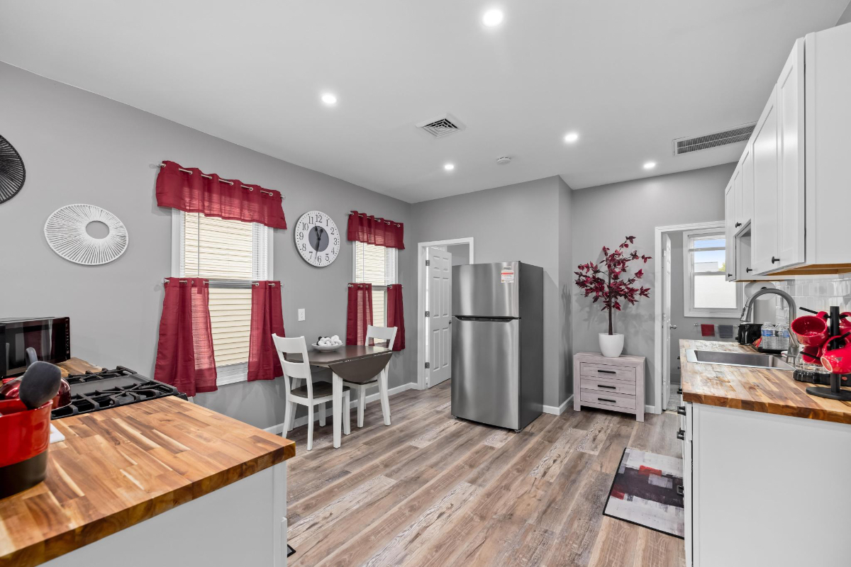 Brand New Furnished Studio in Buffalo, NY - Photo 7