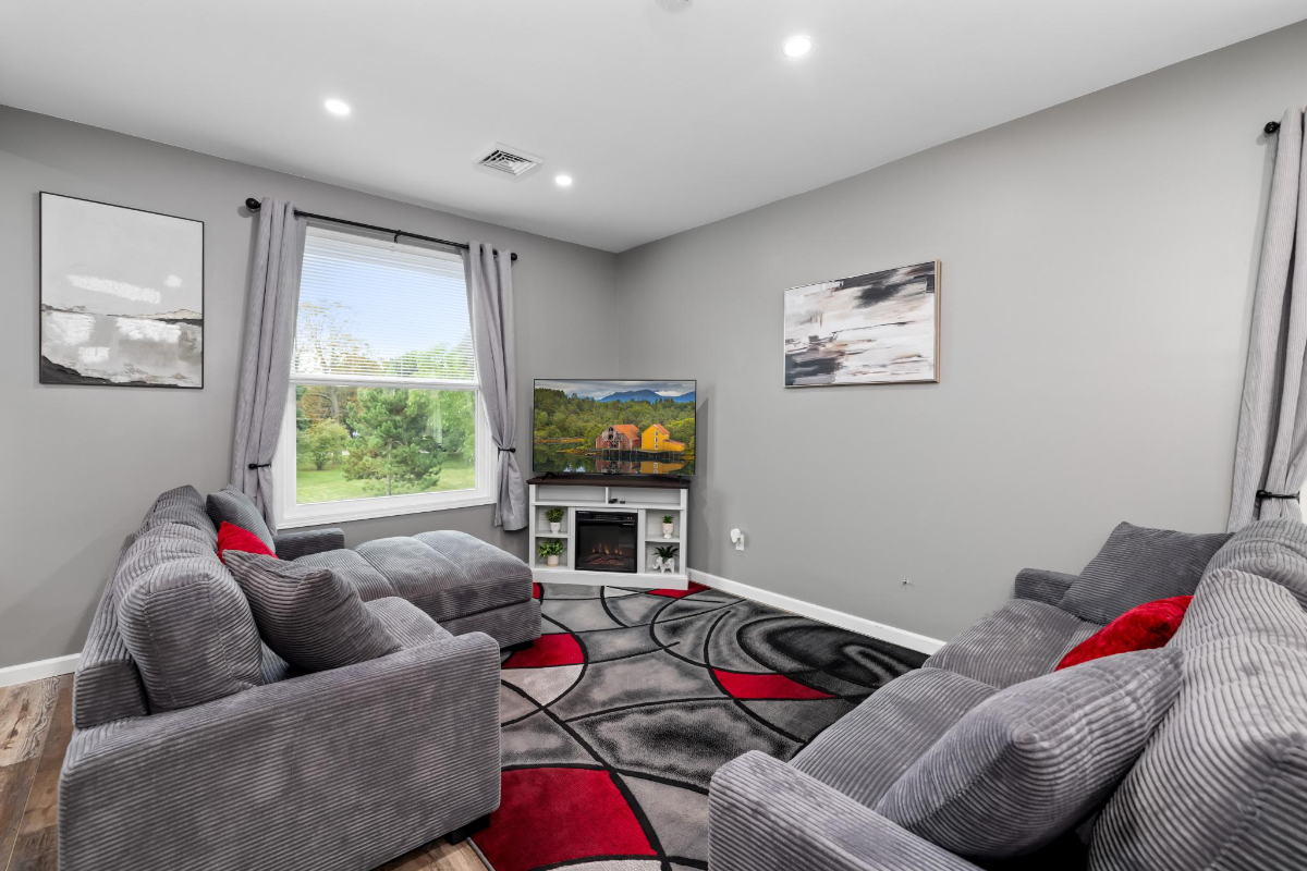 Brand New Furnished Studio in Buffalo, NY - Photo 2