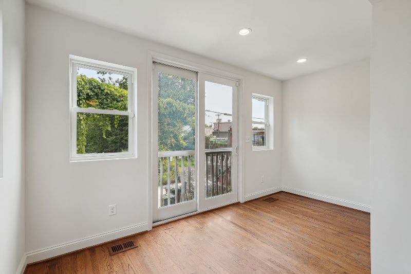 Newly renovated house near to public transport and downtown DC and hospitals - Photo 4