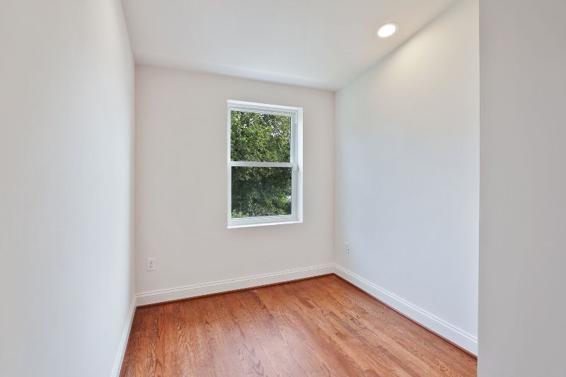Newly renovated house near to public transport and downtown DC and hospitals - Photo 8