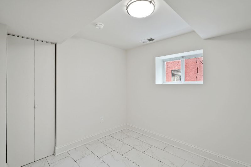 Newly renovated house near to public transport and downtown DC and hospitals - Photo 11