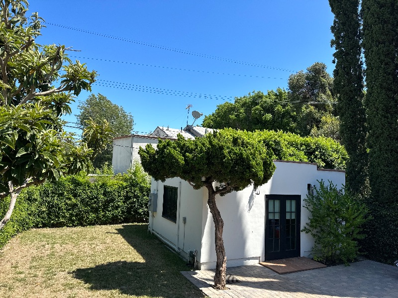 Brand new studio near Bevery Hills and West Hollywood - Photo 6