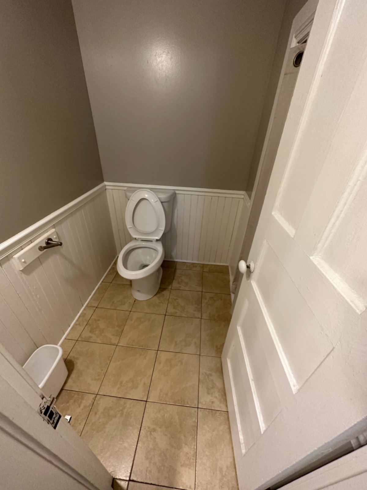 3 Bedroom Apartment in Ideal Location- 2nd Floor - Photo 9