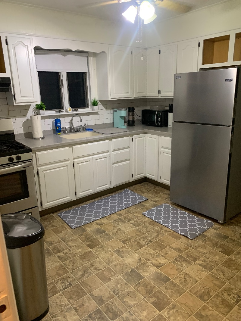 Beautiful 2 bedroom - Home away from Home - Photo 5