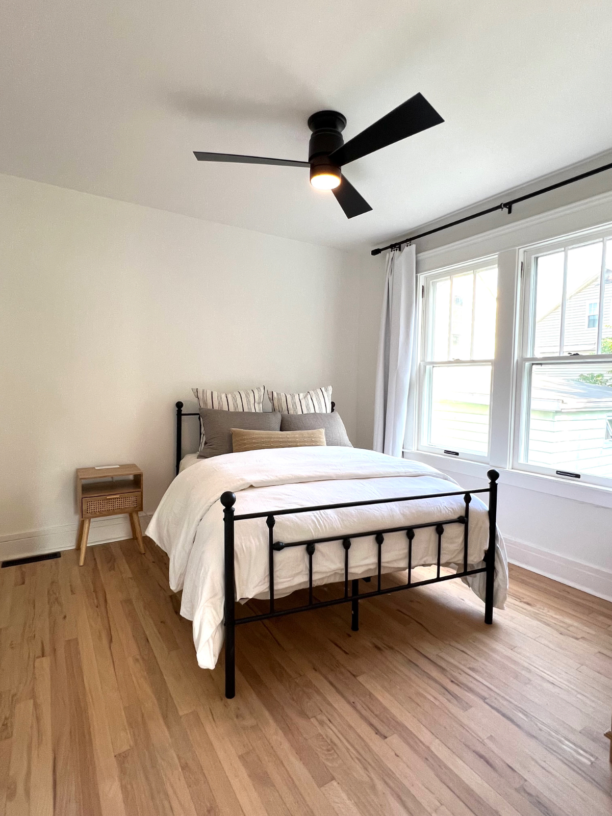 Three Bedroom unit near University - Photo 4