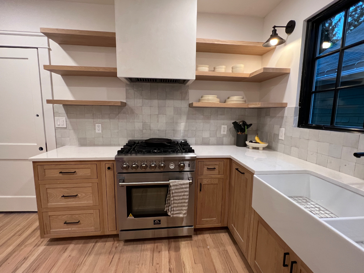 Three Bedroom unit near University - Photo 8