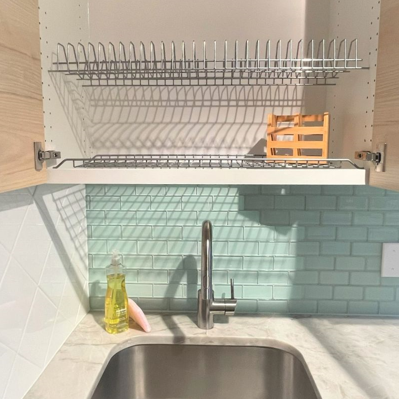 GORGEOUS private condo (PARKING SPACE/LAUNDRY INCLUDED) - Photo 9
