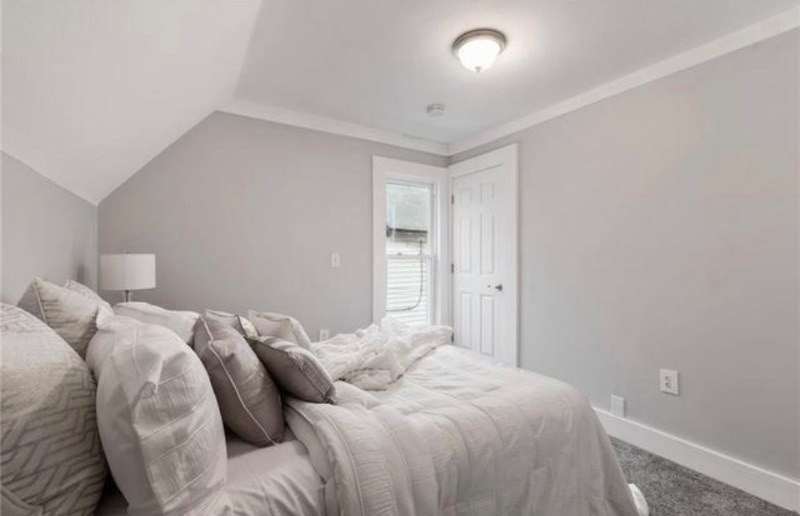 Fully Renovated Home in the Neighborhood of the Arts - Close to Strong and RGH - Photo 3
