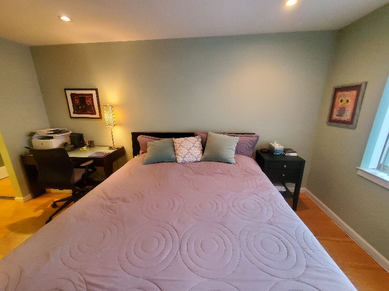 Gorgeous 2 Bedroom/2 Bath Townhouse Just Steps From The Beach - Photo 5