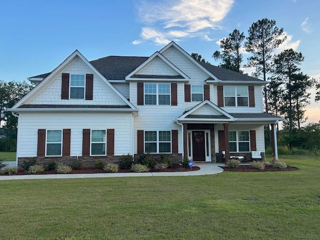 Welcome Home to Luxury and Comfort! Discover Your Ideal Retreat in this Beautiful, Newly Constructed House Room 1