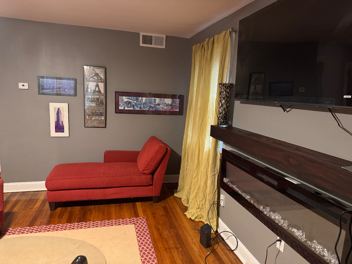 Furnished newly renovated 2 bed, 2 bath, secure parking apt - Photo 6
