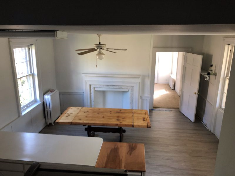 Clean, 2 floor Apt 1 bedroom with office available Nov 1st 2026 - Photo 2
