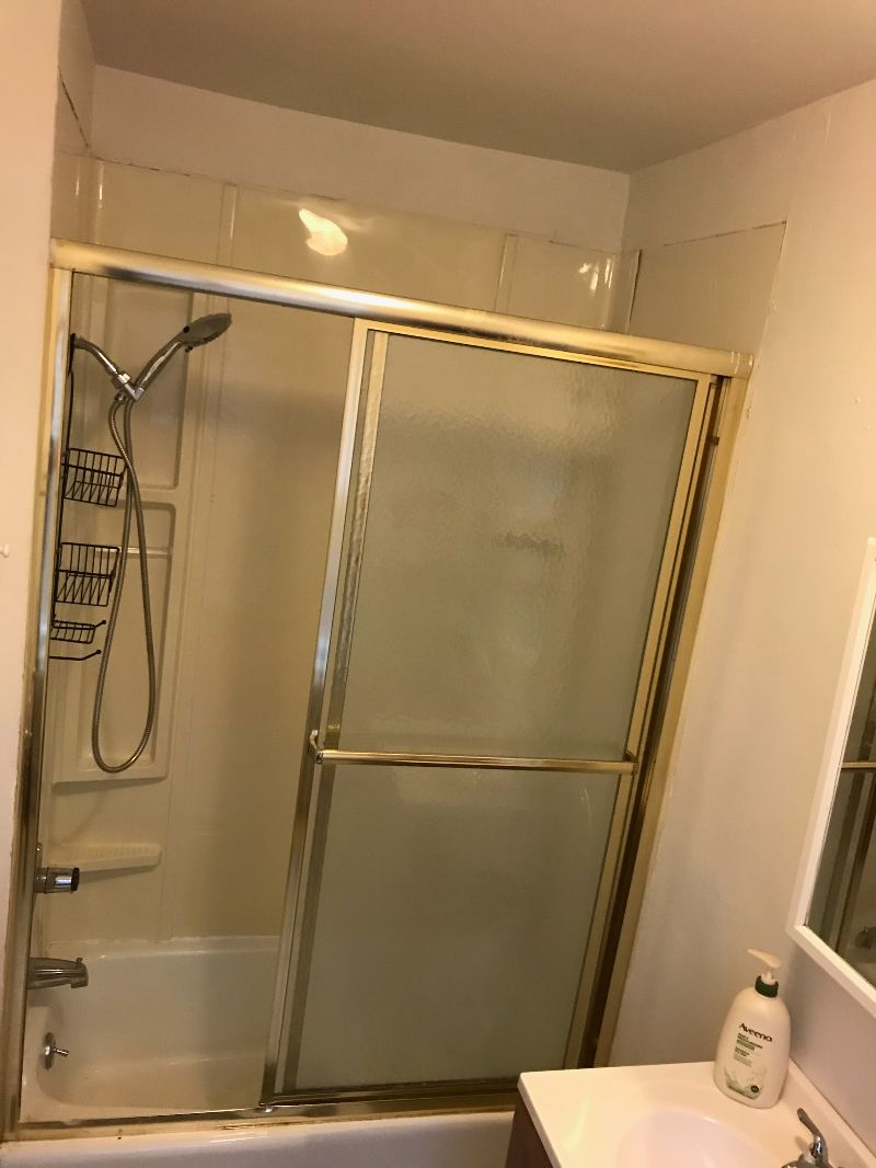Clean, 2 floor Apt 1 bedroom with office available Nov 1st 2026 - Photo 3