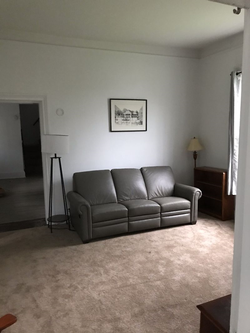 Clean, 2 floor  Apt 1 bedroom with office available Nov 1st 2026 - Photo 8