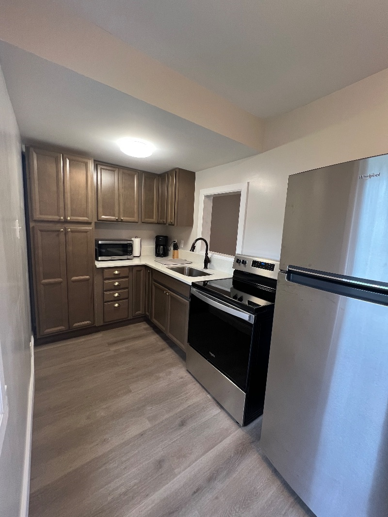 Apartment in New York Mills - Photo 6