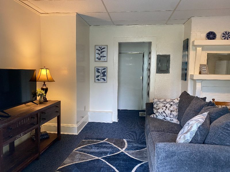 Cute One Bedroom Apartment located near Downtown. | Furnished Finder