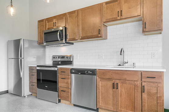 Studio - Murphy 223