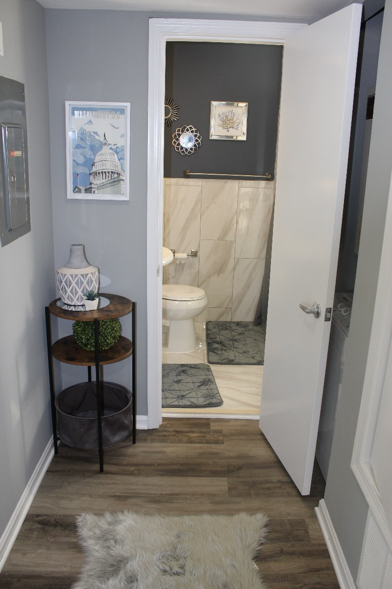 Cozy 1-Bedroom Condo in Hillcrest - Photo 5