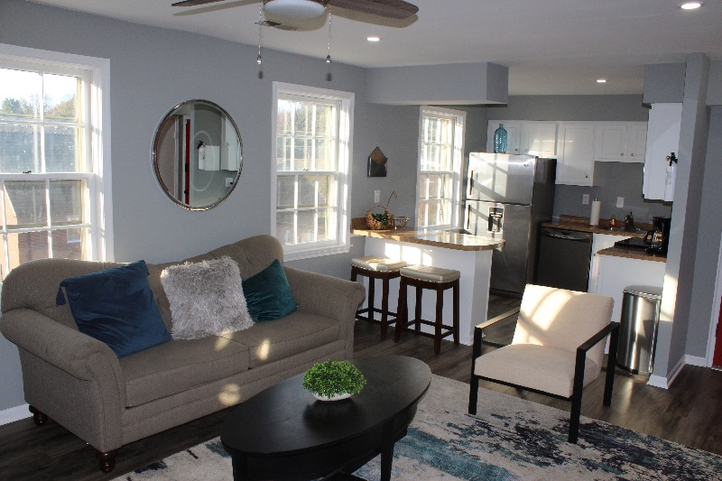 Cozy 1-Bedroom Condo in Hillcrest - Photo 12