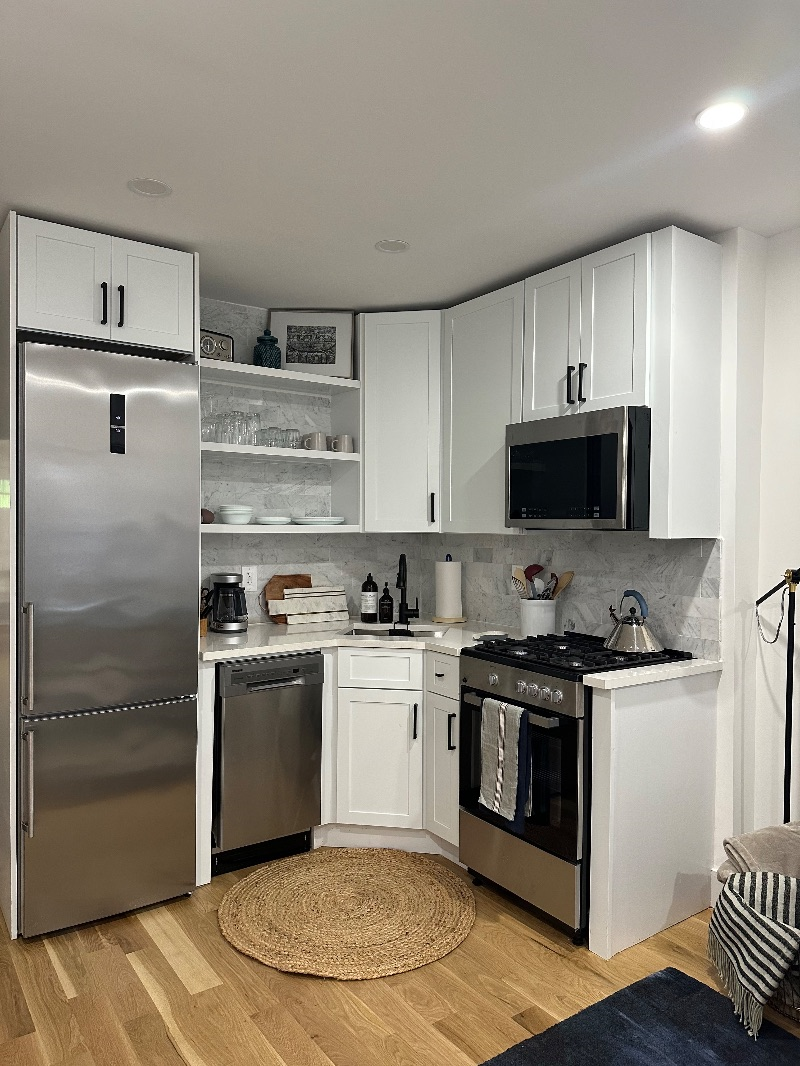 Beautiful Fully Renovated True 2BR/2 Full Bath - Photo 4