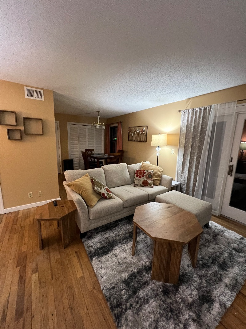 200 Buckingham New Unit