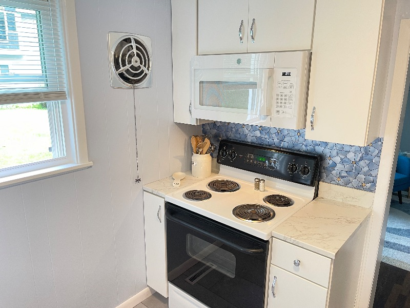 Lovely Home Conveniently Located Near Schenectady/Saratoga Springs/Clifton Park/Albany - Photo 9