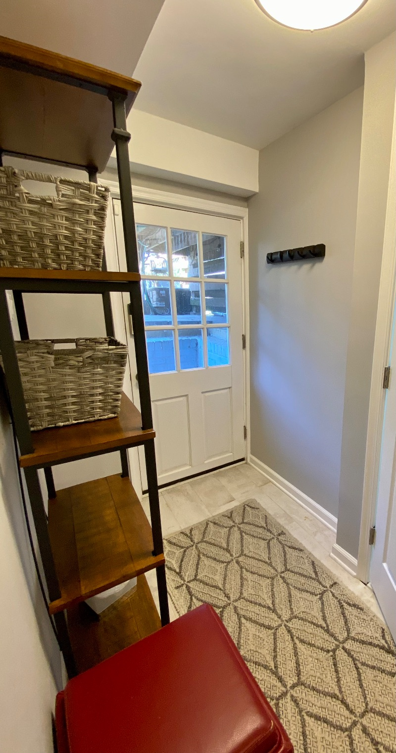 Cozy One-Bedroom Unit With Everything You Could Possibly Need - Photo 11