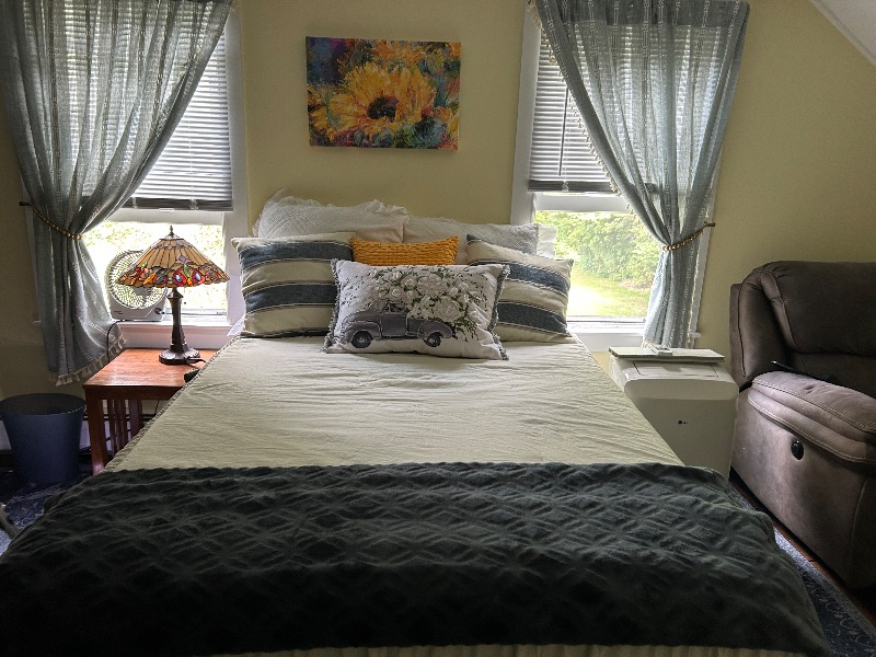 Little Blue Farm Room