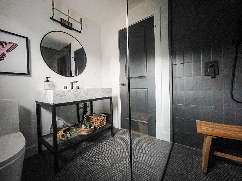*Modern 3 Bed Park Ave. Stunner* - Photo 6