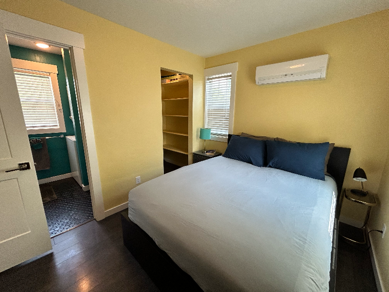 1 BR Garage Apartment - Photo 9